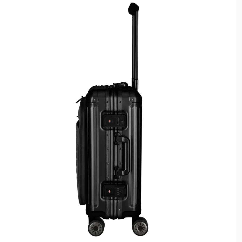 Seitenansicht Travelite Next Trolley S schwarz - 4 gummierte Doppelrollen Click-Lock System