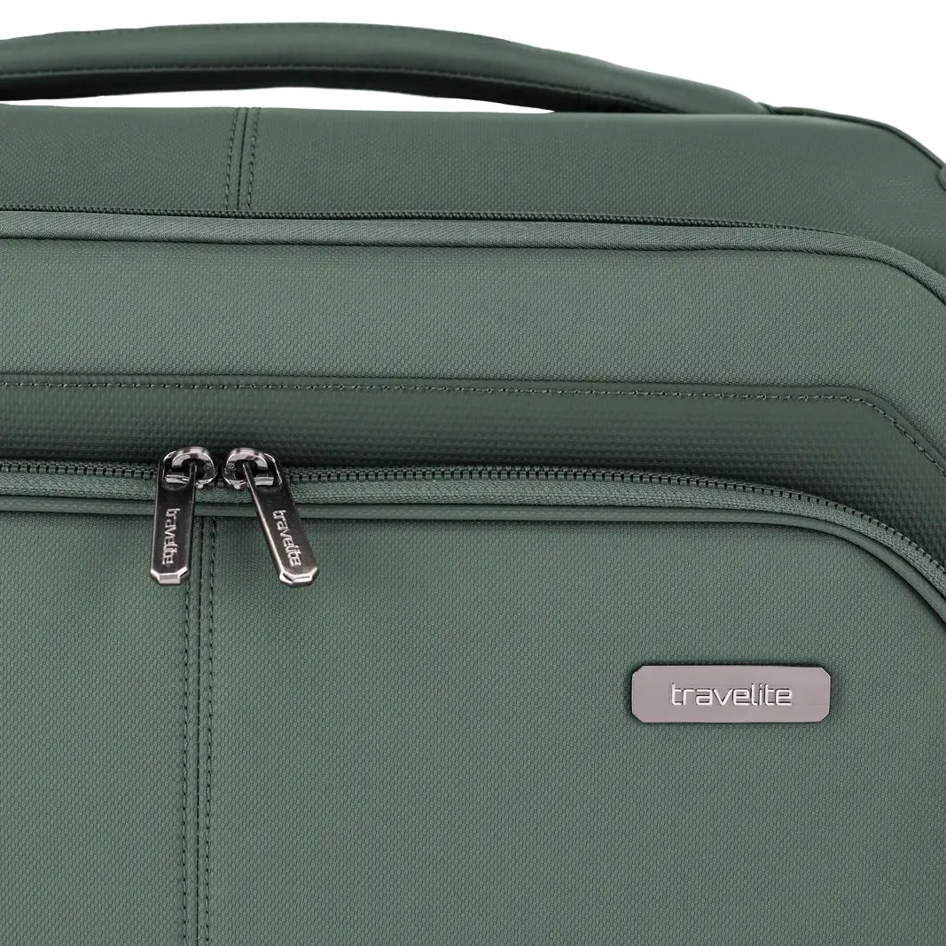 Metall-Logo Travelite Priima 4-Rollen Trolley M 68 cm in grün