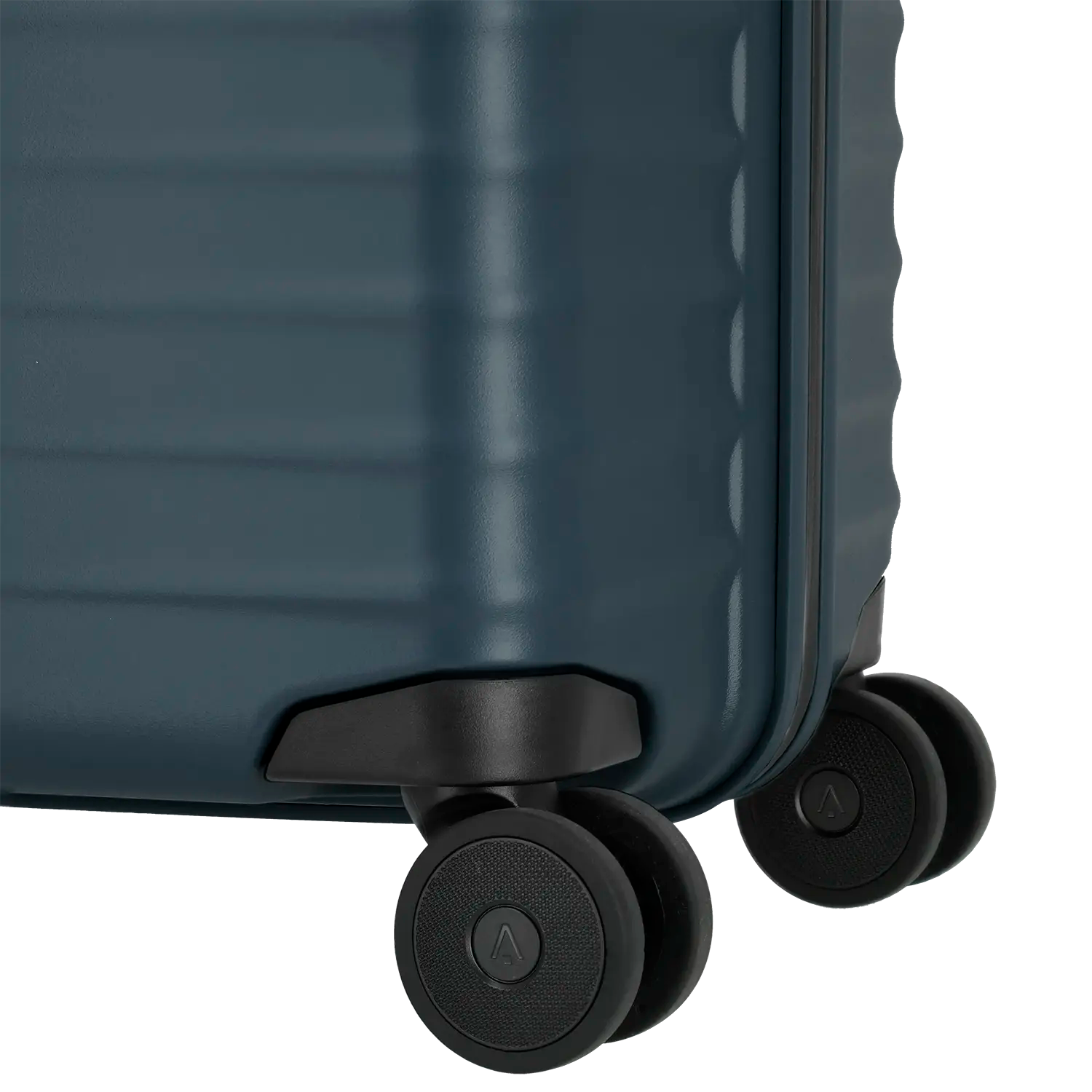 Titan Upgrade 4-wheel trolley L 75 cm - Midnight Blue