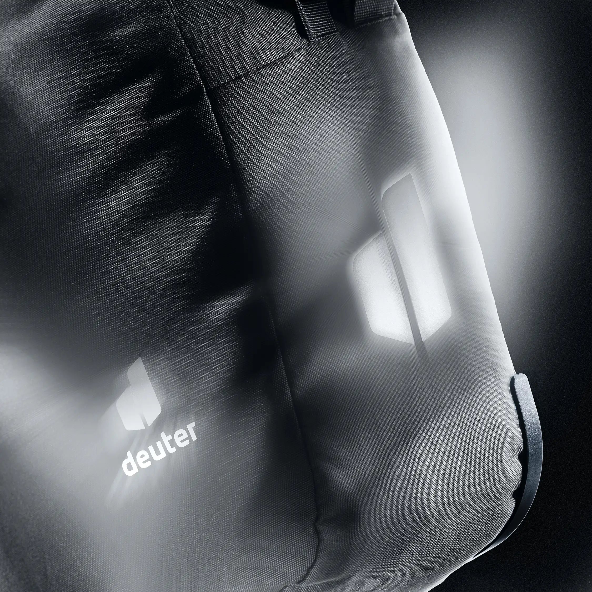 Deuter Bike Valbona 20+5 bicycle bag 40 cm - Graphite