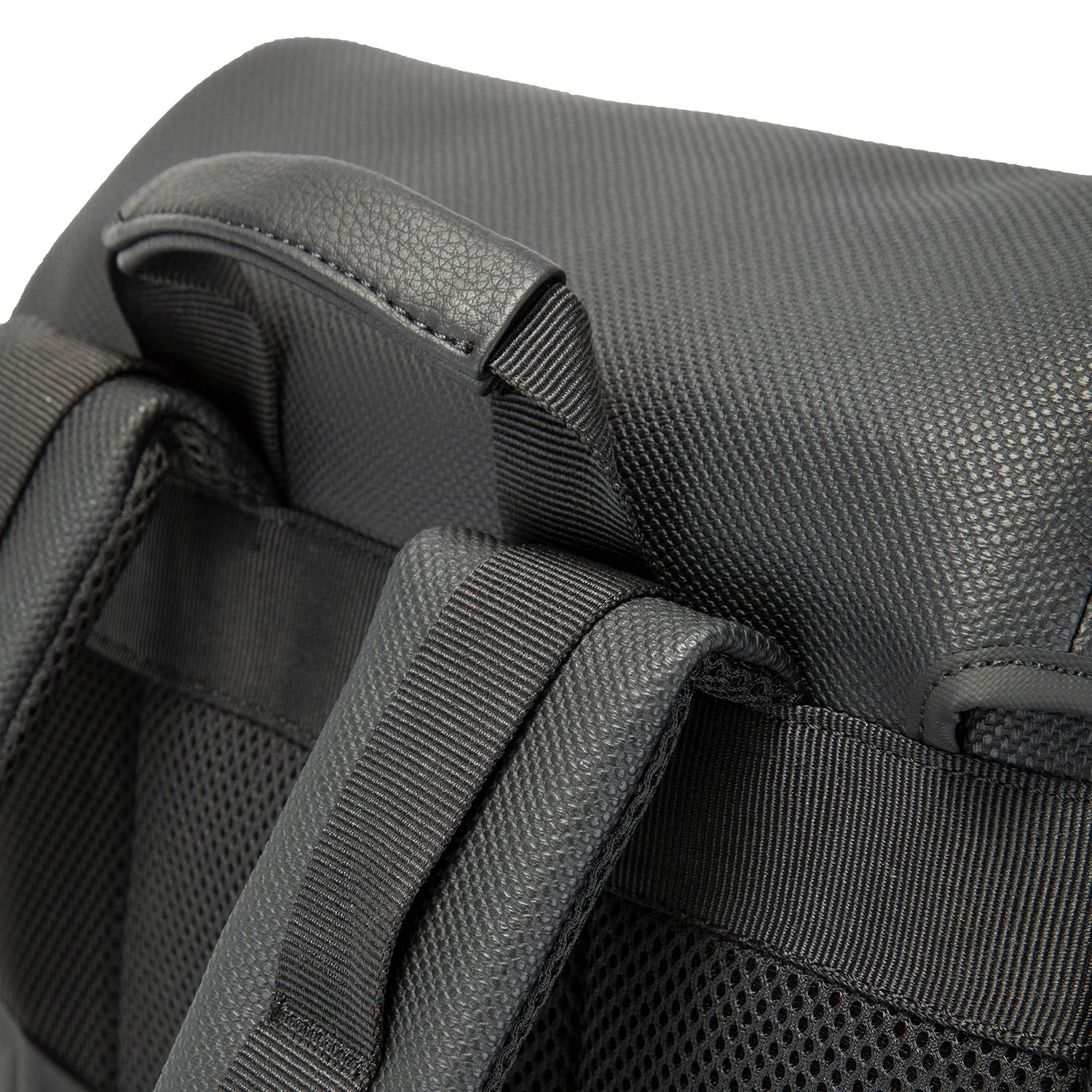 Strellson Westferry Aiden Backpack LVF 43 cm - Black