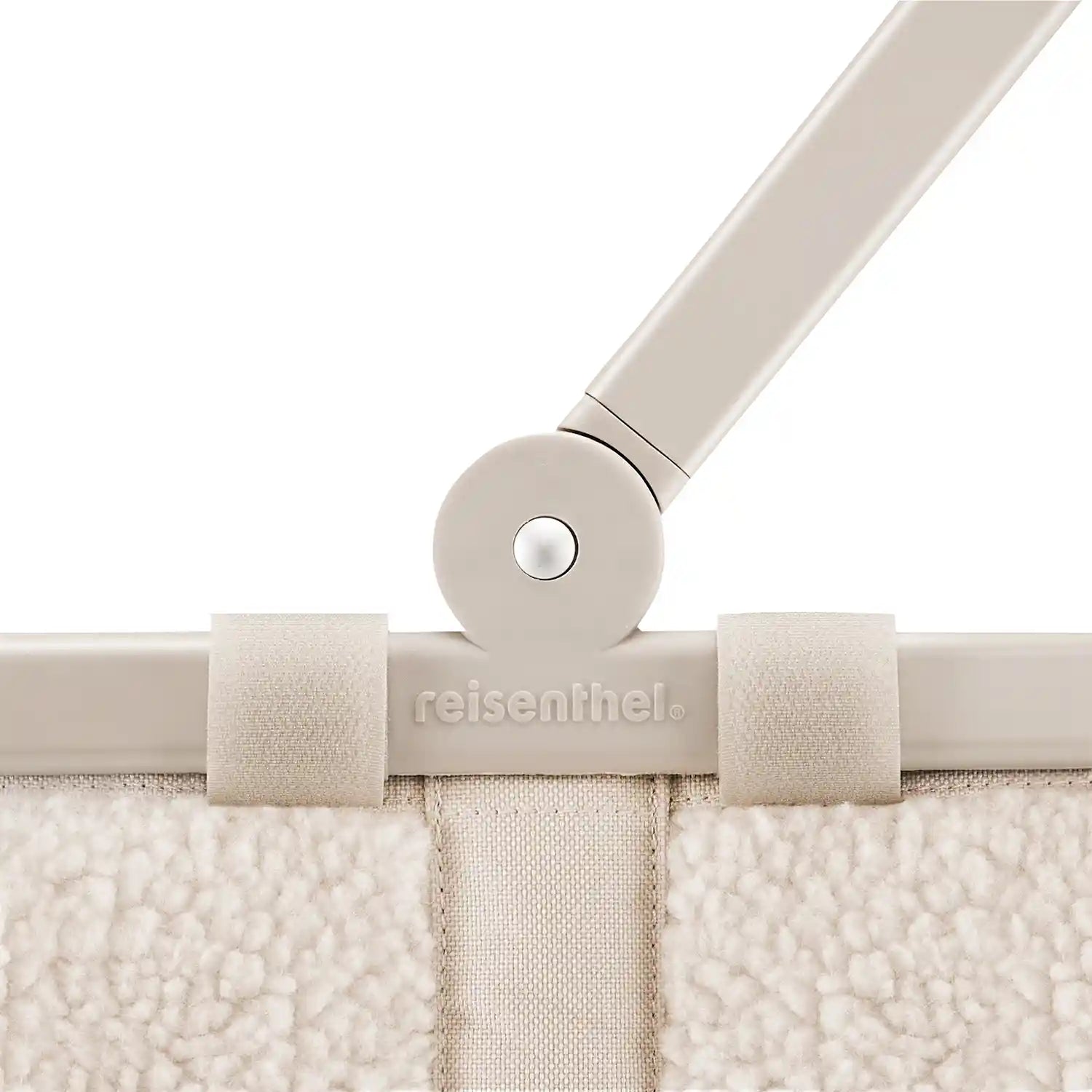 Detailansicht Griff Reisenthel Carrybag Einkaufskorb Teddy Sand 48 cm
