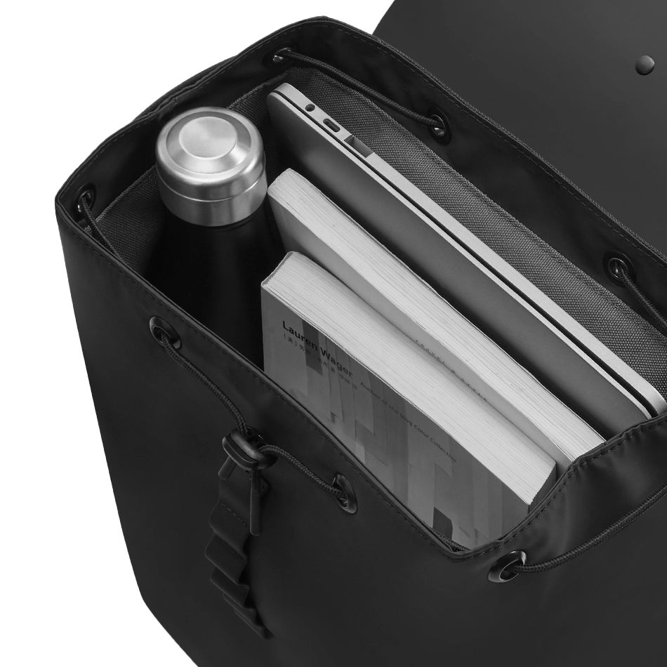 Gaston Luga Däsh Bucket Backpack - Innenraum mit Laptopfach und Organisationsfächern