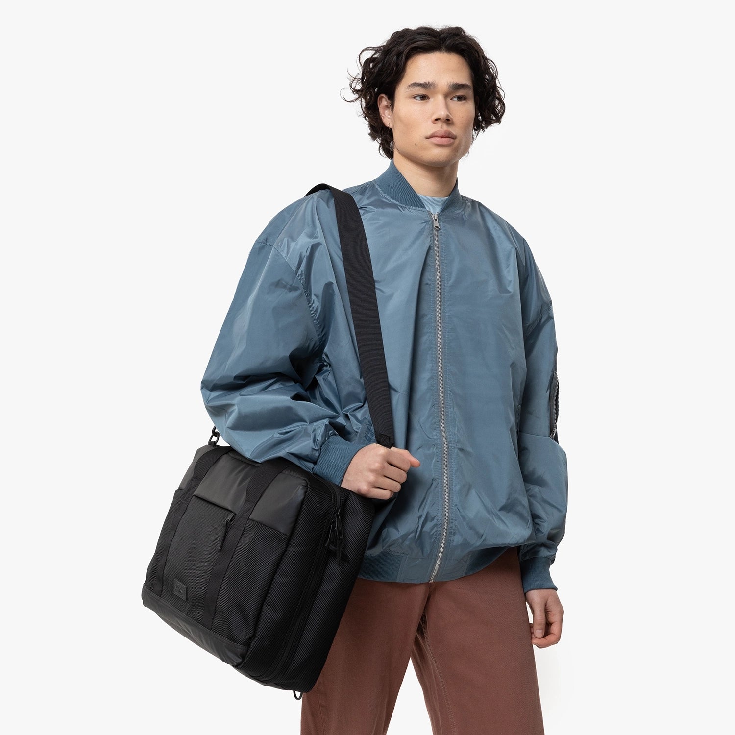 Eastpak Multipak Umhängetasche mit Rucksackfunktion 45 cm - Cnnct Coat Eastpak - koffer - direkt.de