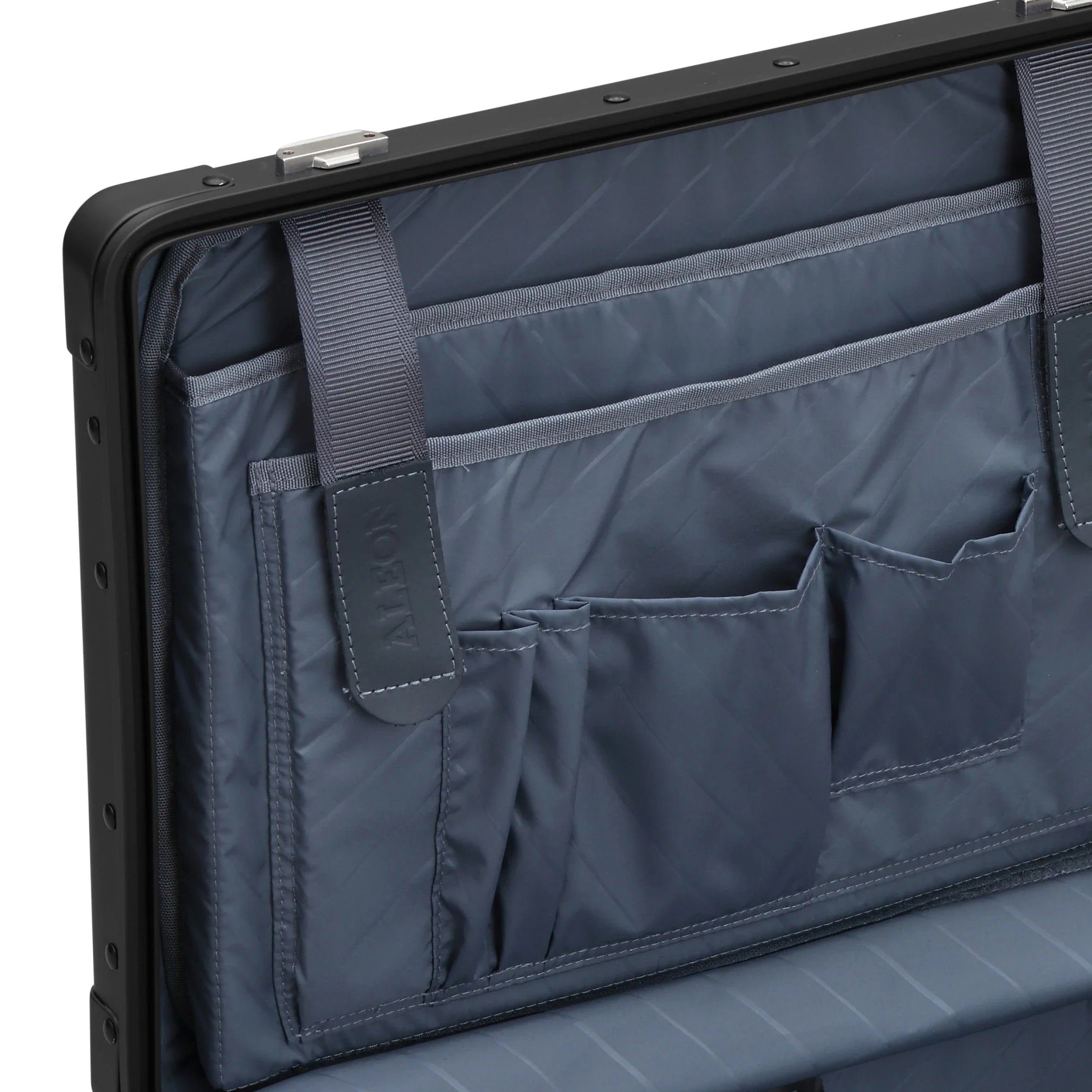 Aleon business case 17 inch with laptop compartment 42 cm - Onyx