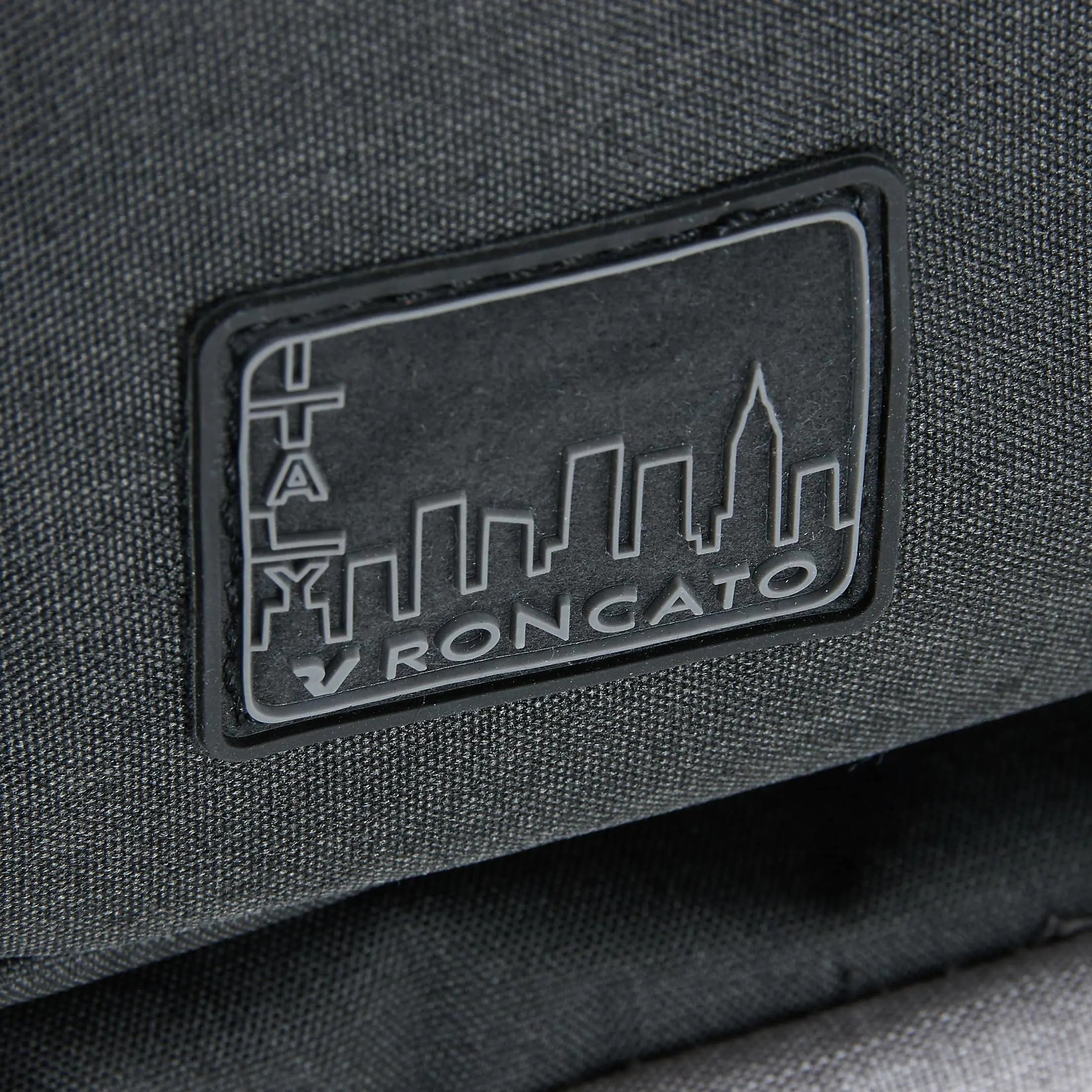 Roncato Adventure laptop backpack 40 cm - black