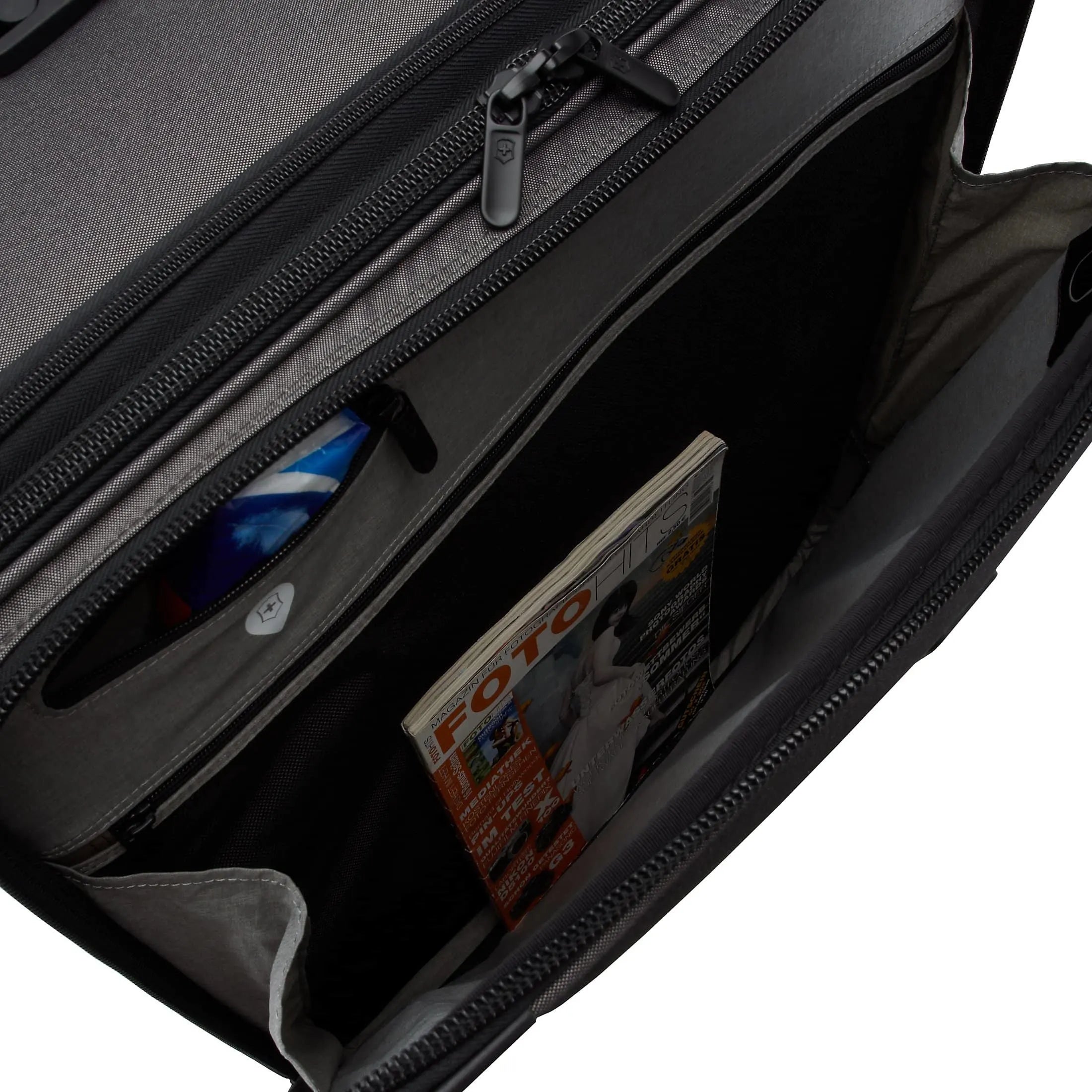 Victorinox Lexicon 2.0 4-Rollen-Trolley 72 cm - grau