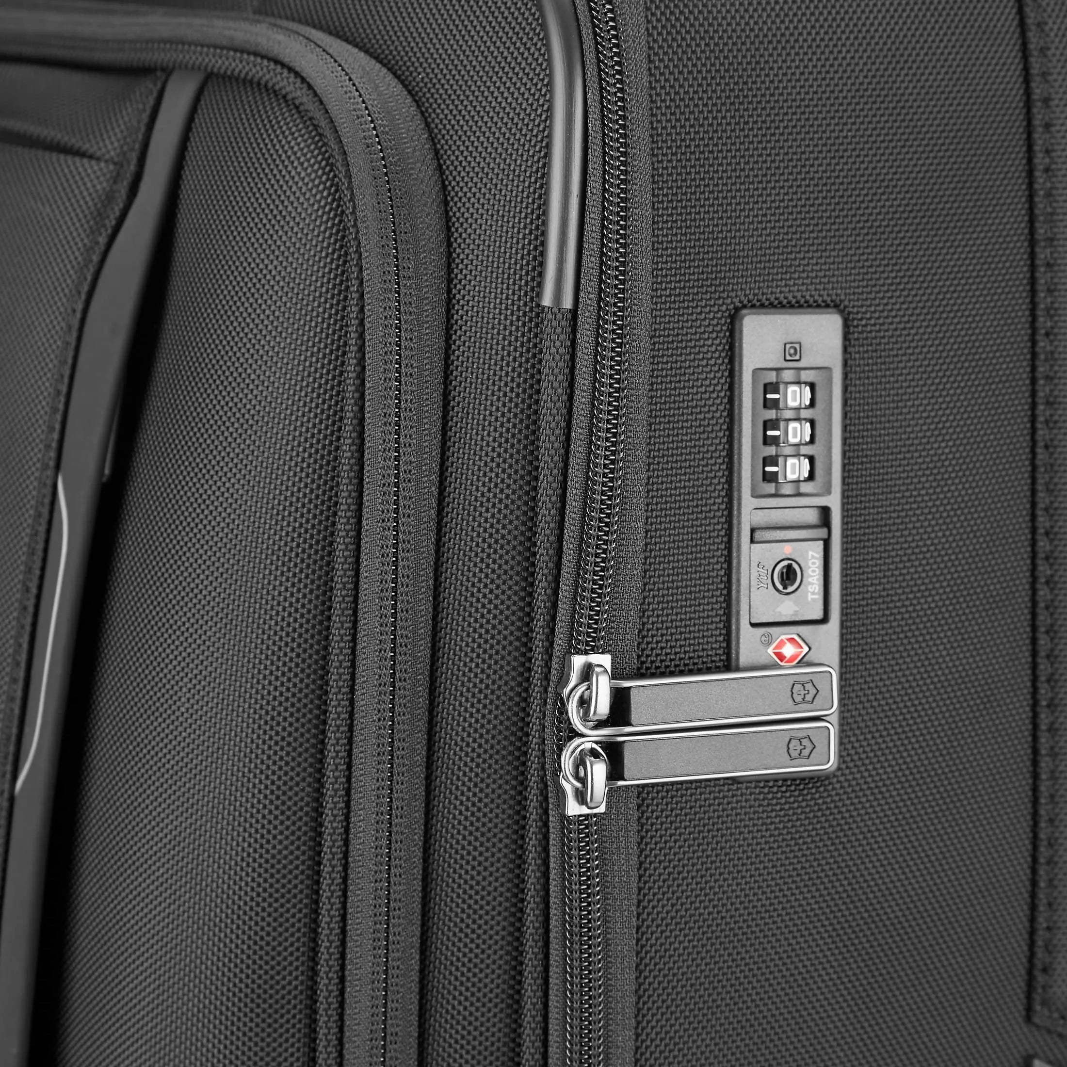 Victorinox Werks Traveler 6.0 4-wheel trolley 78 cm - black