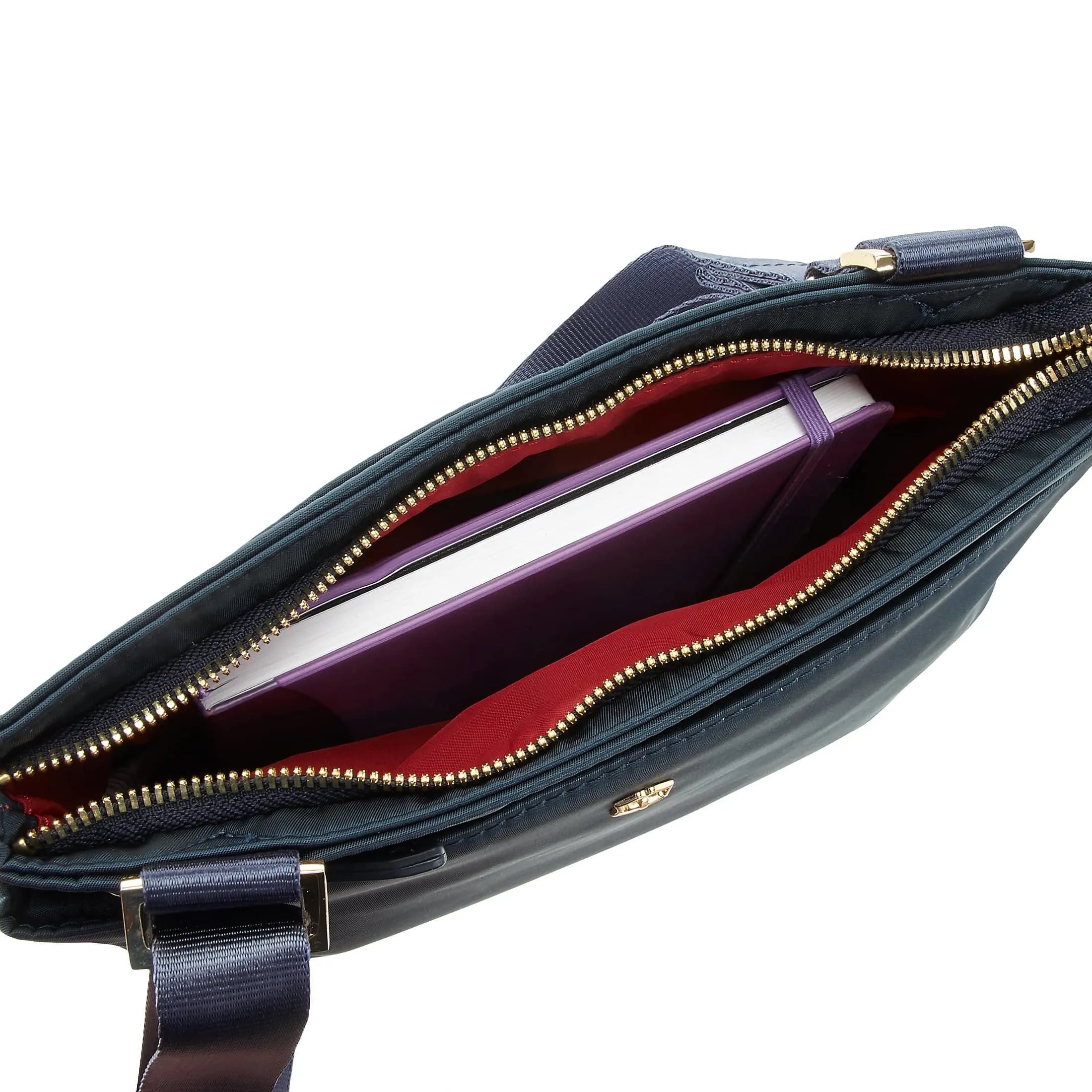 Victorinox Victoria 2.0 Slim shoulder bag 27 cm - black