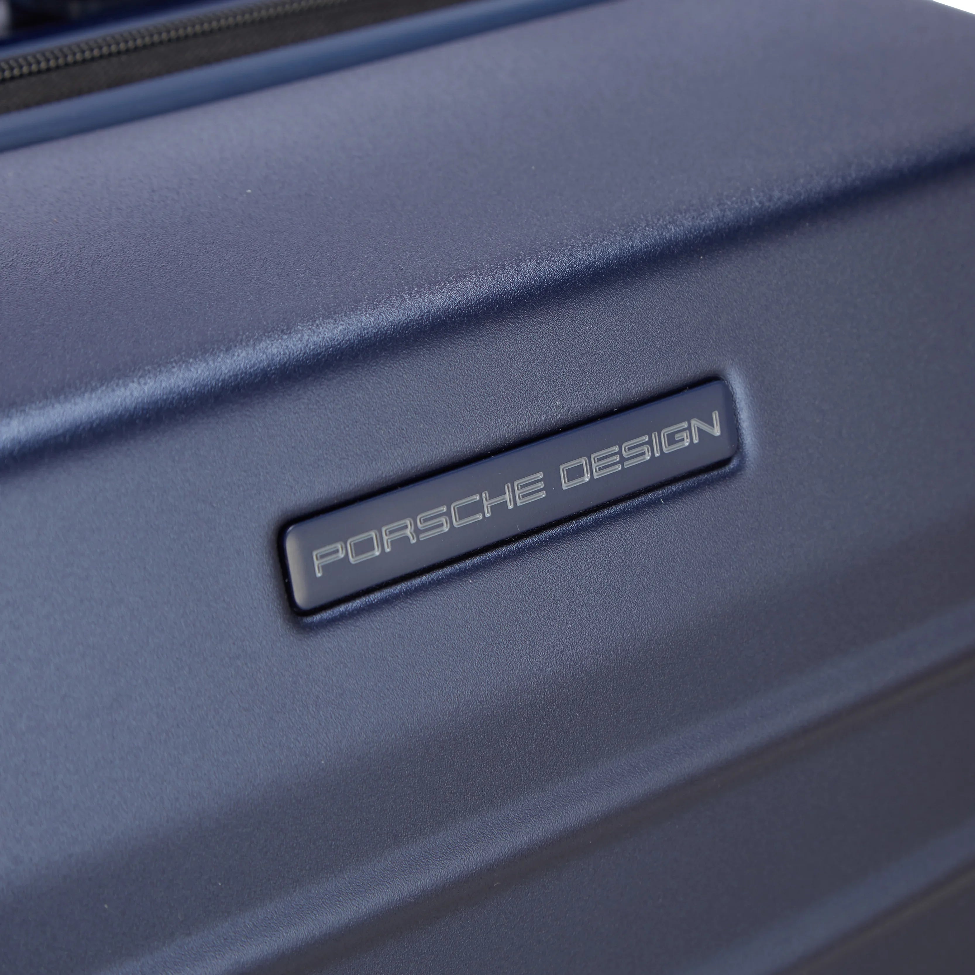 Porsche Design Roadster Hardcase 4-Rollen Trunk M 74 cm - Black Matt