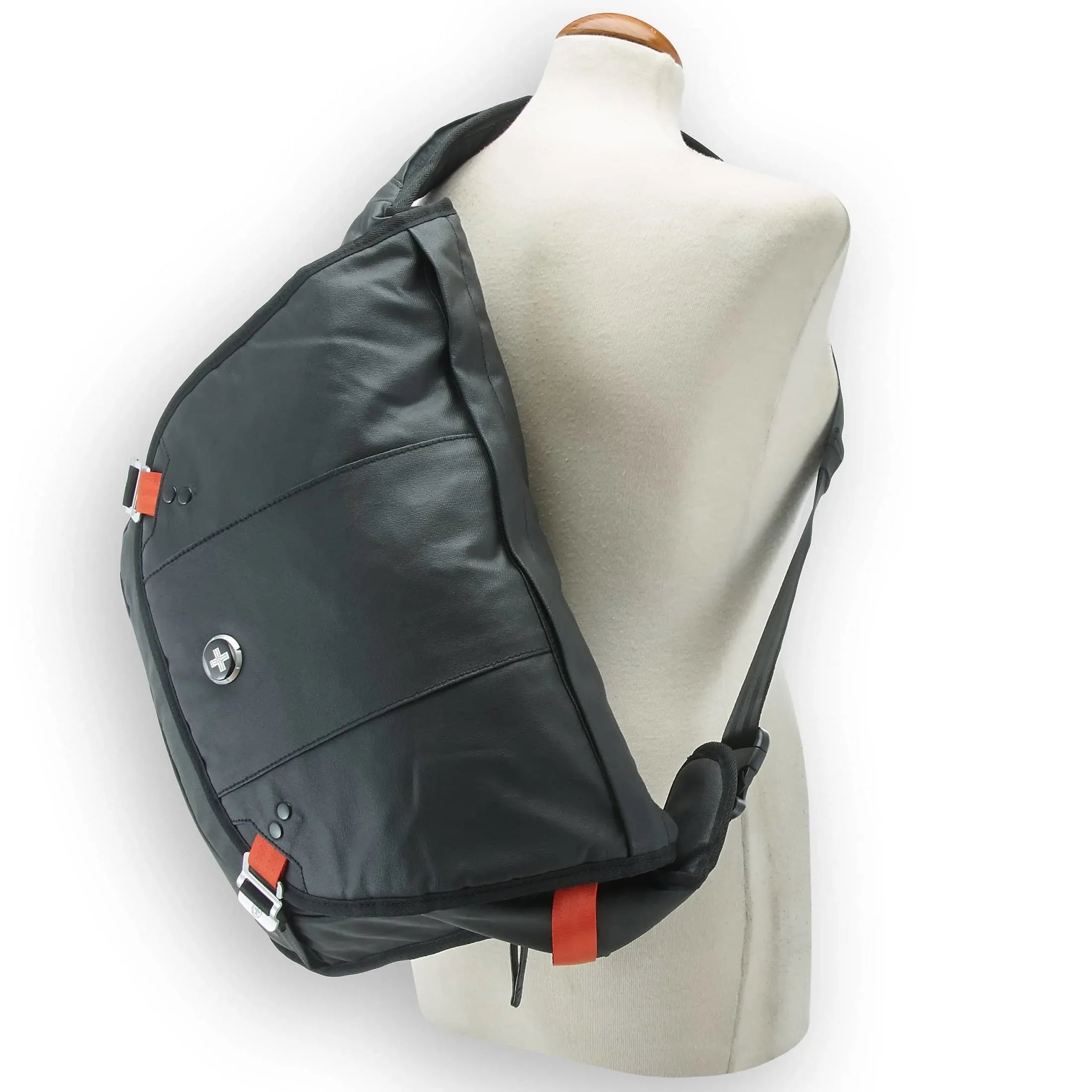 Swissdigital Signature Collection Messenger Bag 45 cm - black