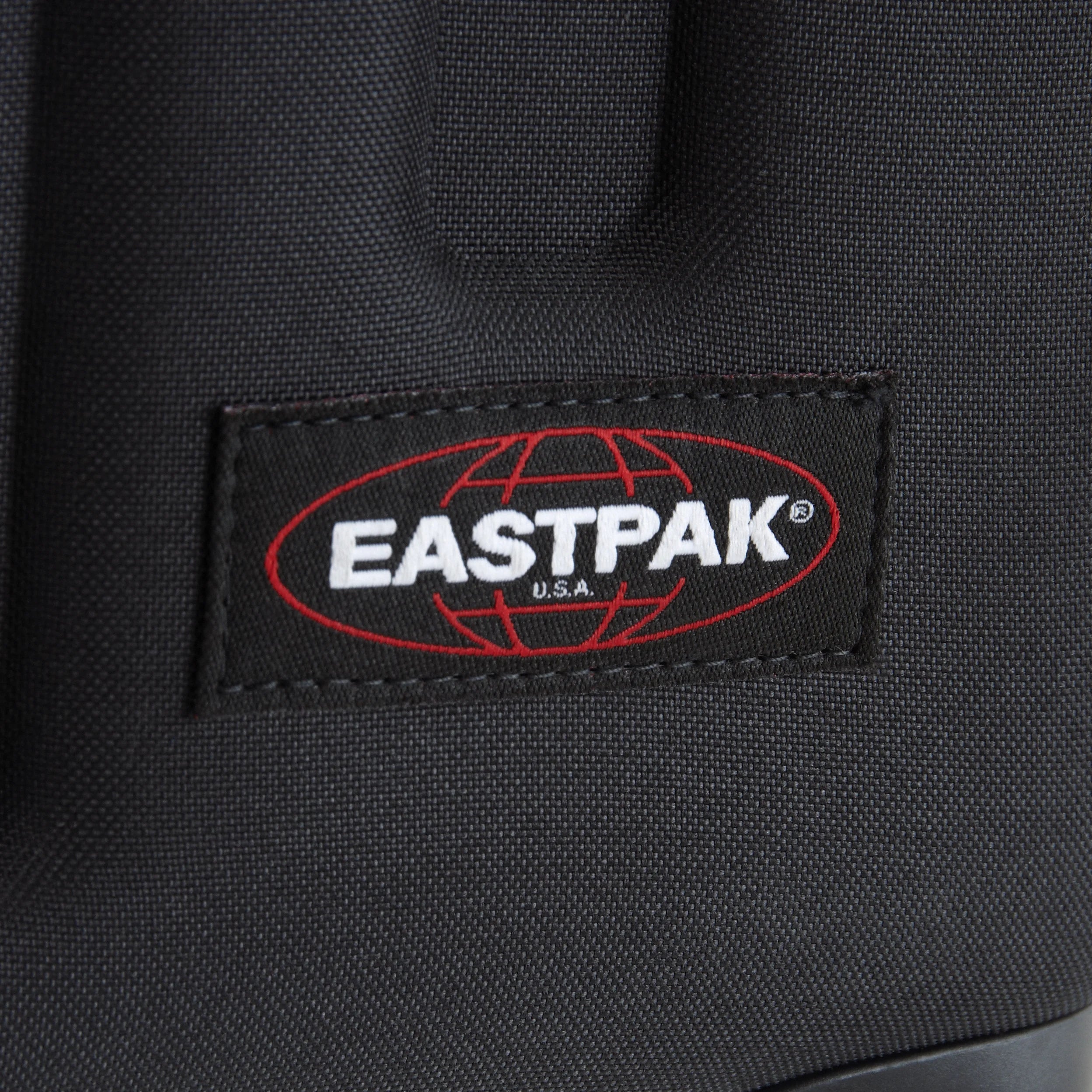 Eastpak Authentic Travel Tranzshell 4-Rollen-Trolley 77 cm - black