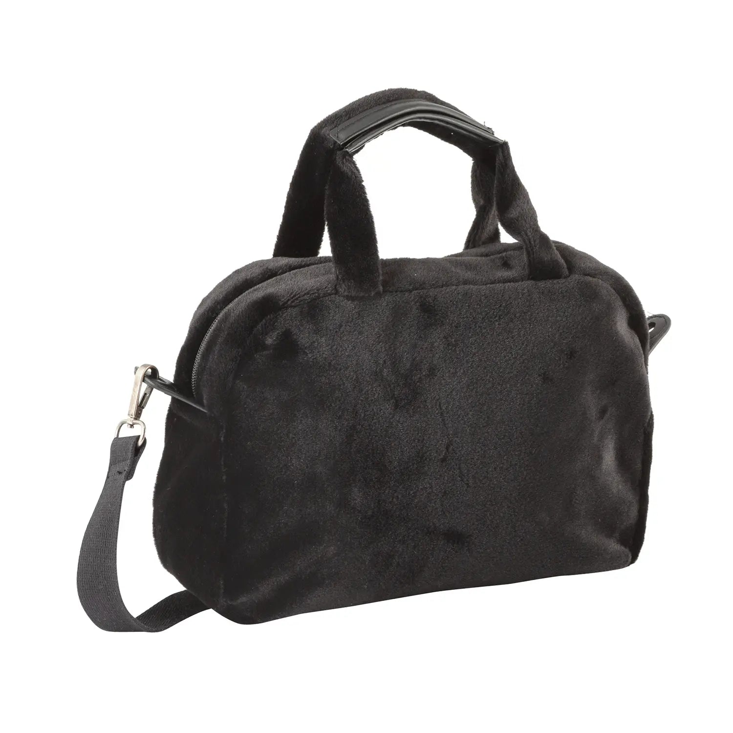 Ansicht schräg von vorne der Tom Tailor Denim Klara Bowling Bag in weicher Fell-Optik