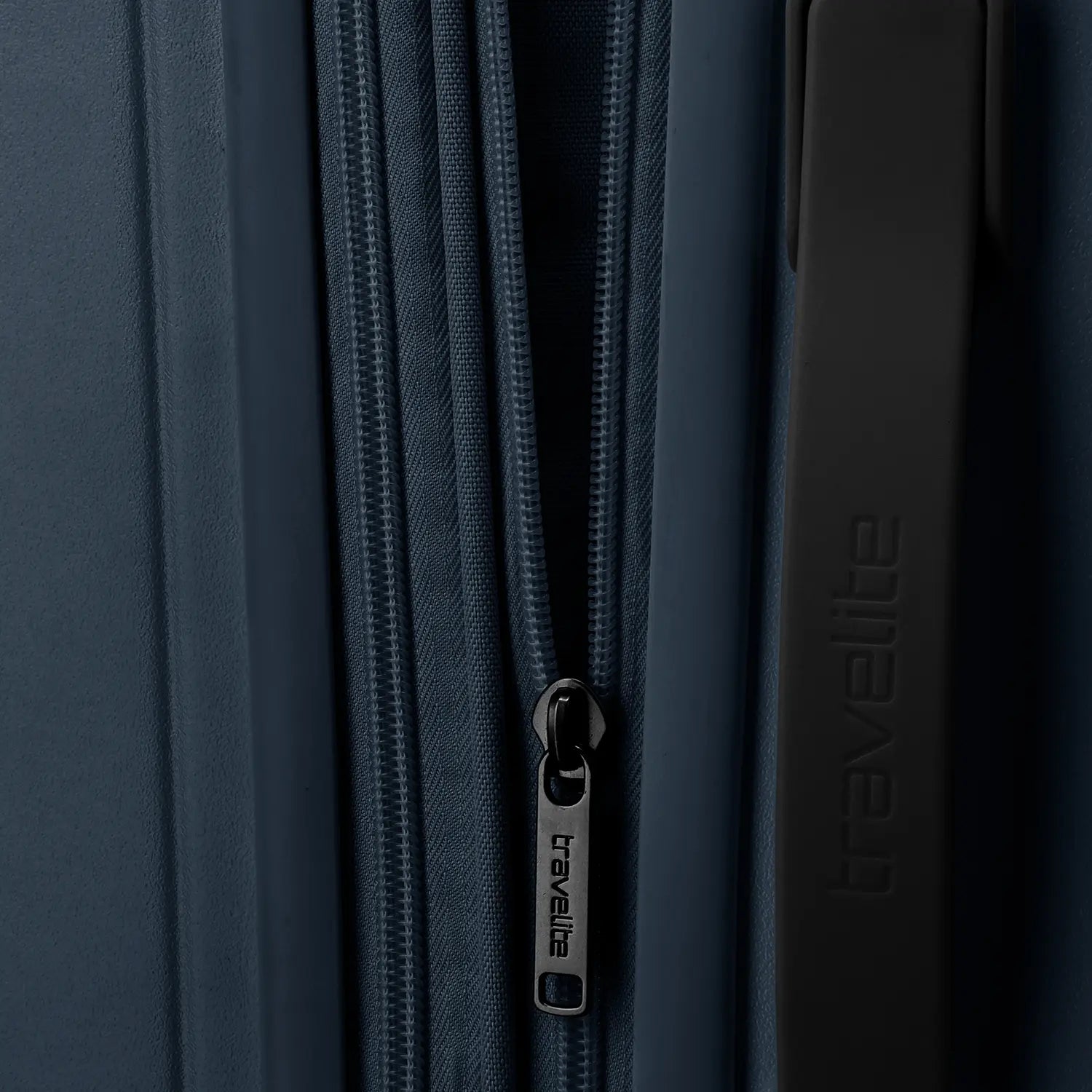 Travelite Panello 4-Rollen Trolley M 65 cm - Night Sky