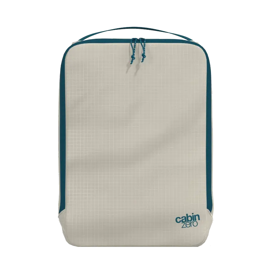 CabinZero Ultralight Packing Cube Medium 25 cm in Oyster White - Fronatansicht mit Tragegriff oben