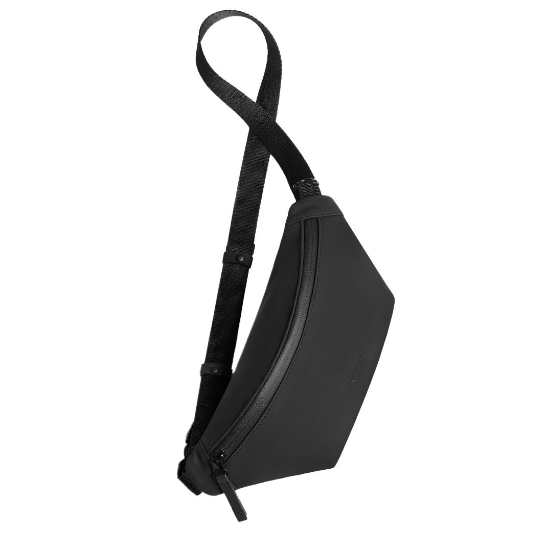 Gaston Luga Däsh Bumbag 32 cm – schwarze Bauchtasche Vorderansicht