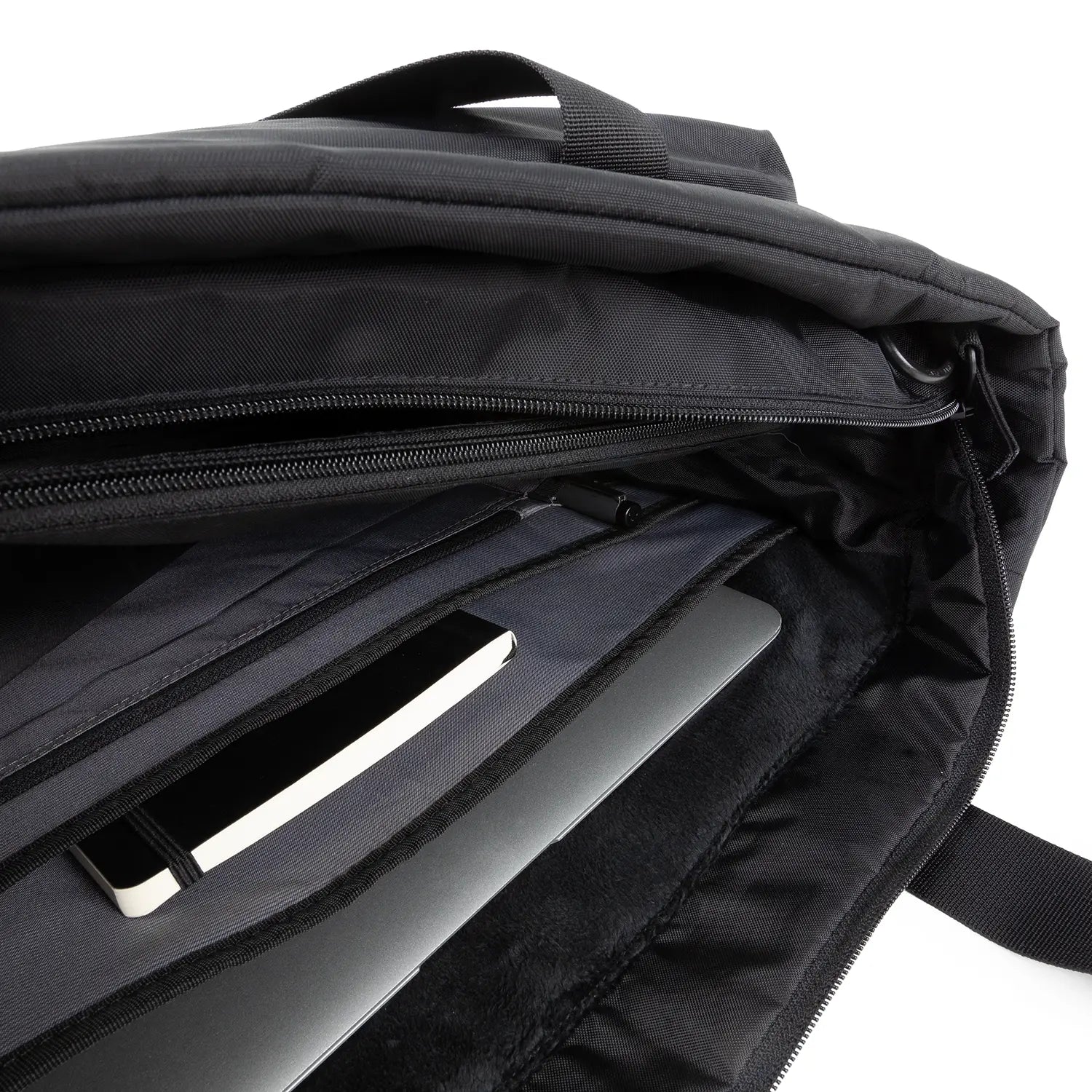 Eastpak Cnnct F Satch shoulder bag 40 cm - Black