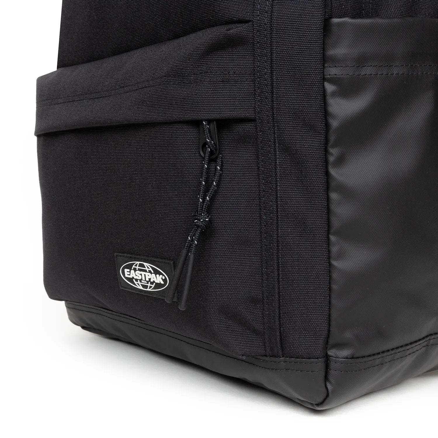 Eastpak Icon Pak'r Rucksack 44 cm - On Black