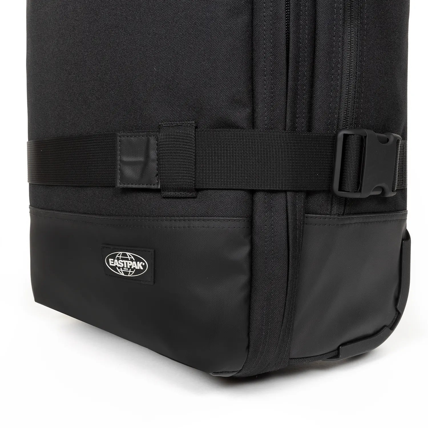 Eastpak Icon Travel'r S 2-Rollen Reisetasche 53 cm - On Black