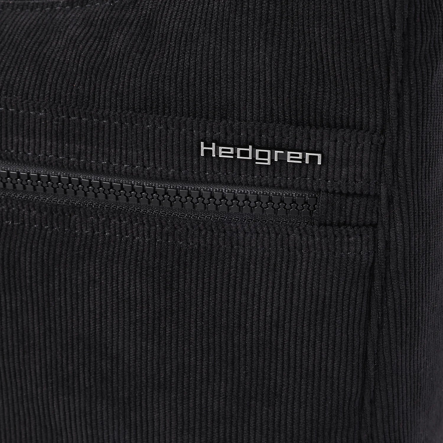 Hedgren Inner City 2 Harpers S Schultertasche RFID 28 cm - Corduroy Black