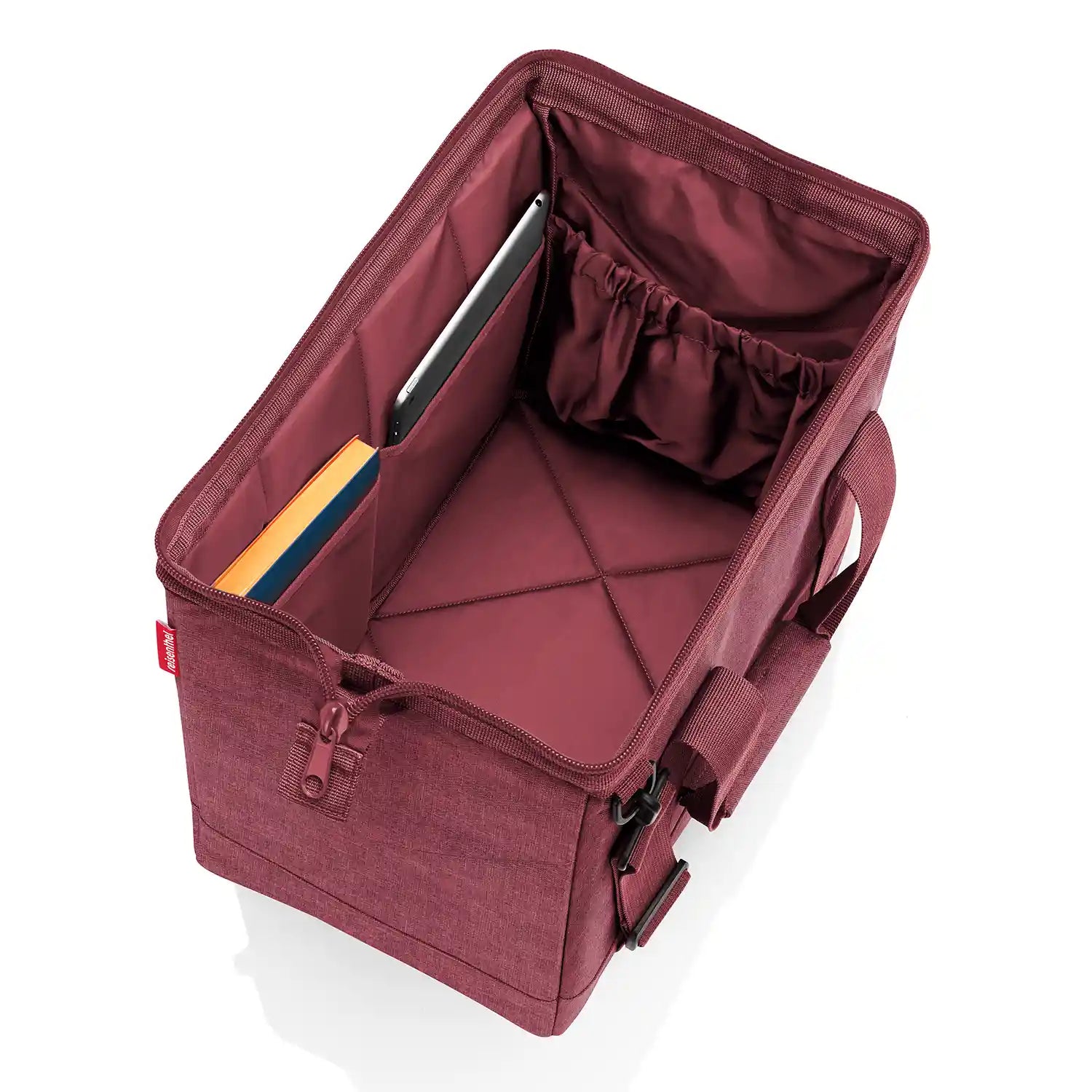 Innenansicht Reisenthel Allrounder M 40 cm – clevere Fächeraufteilung für Kleidung und Reiseutensilien