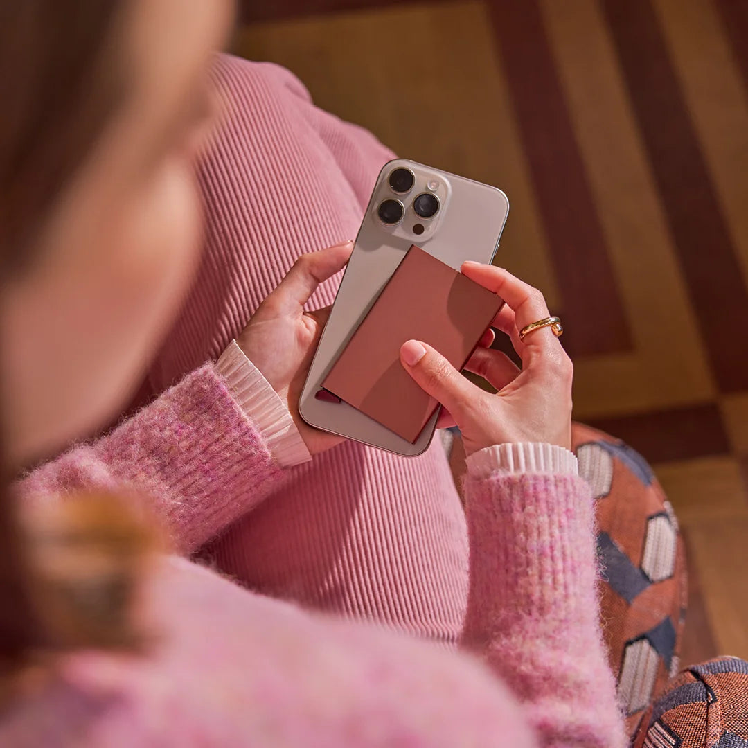 Der Magsafe Cardprotector von Secrid bei koffer-direkt.de