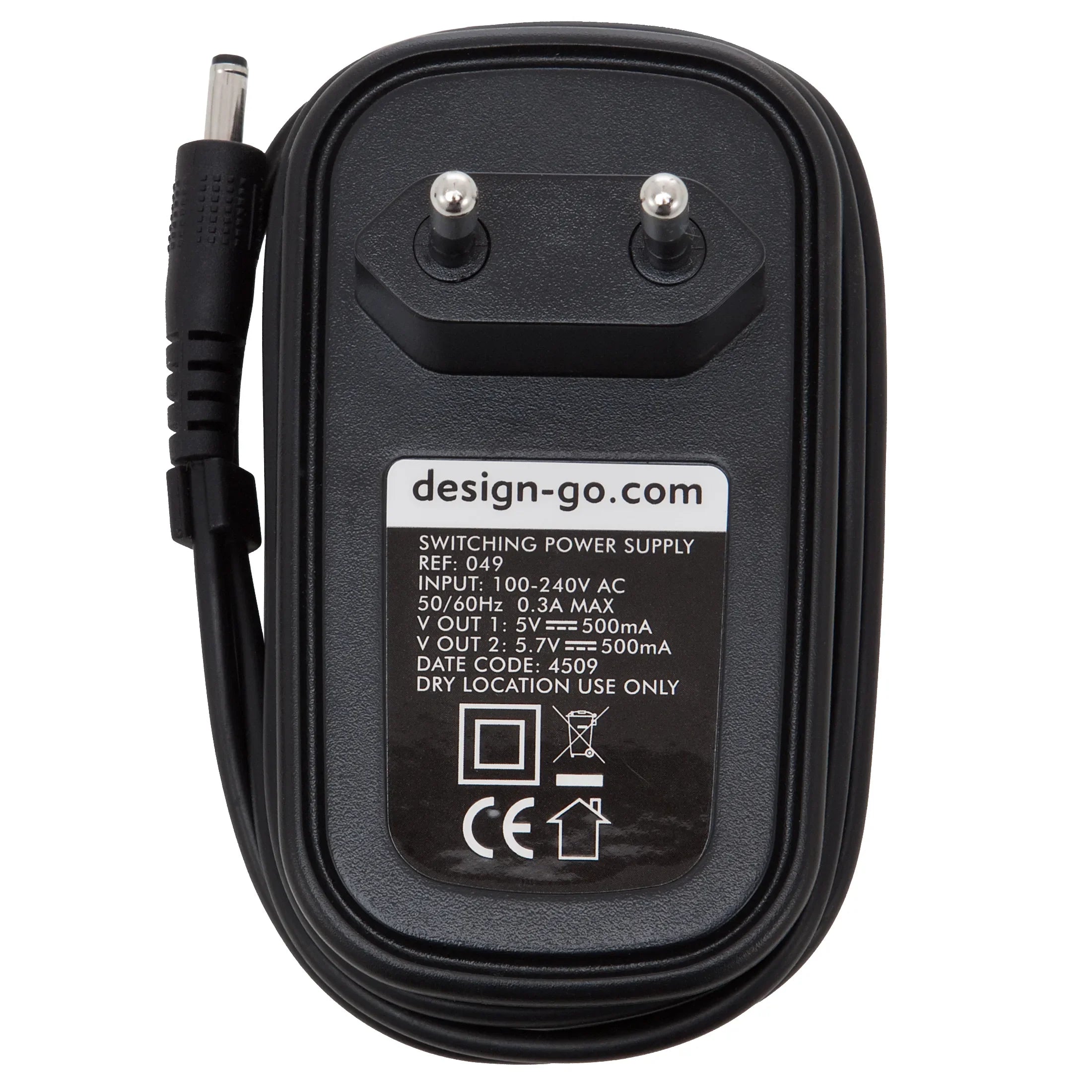 Design Go travel accessories travel charger charges 2 devices simultaneously - black