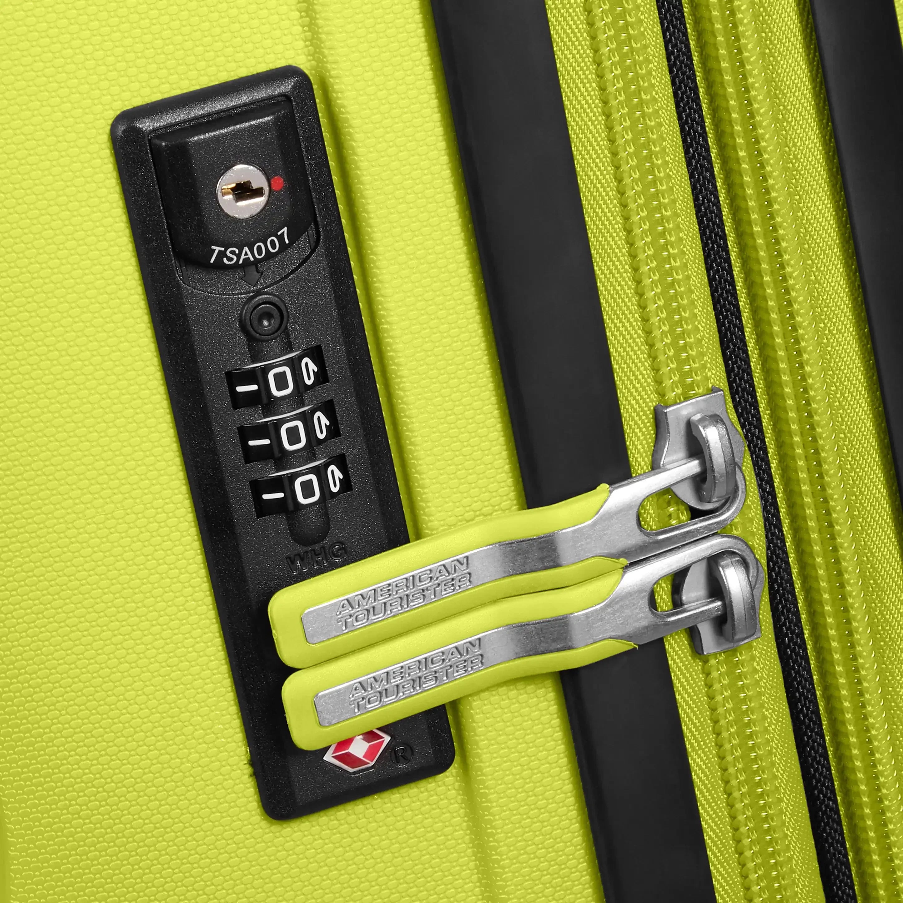 American Tourister Bon Air DLX Spinner 4-Rollen Trolley 66 cm - midnight navy