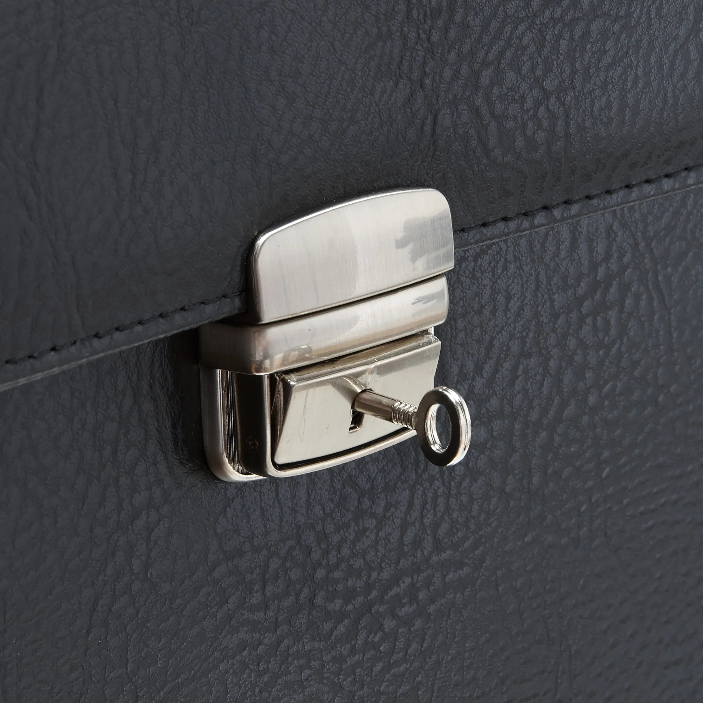 Dermata Business briefcase 38 cm - black