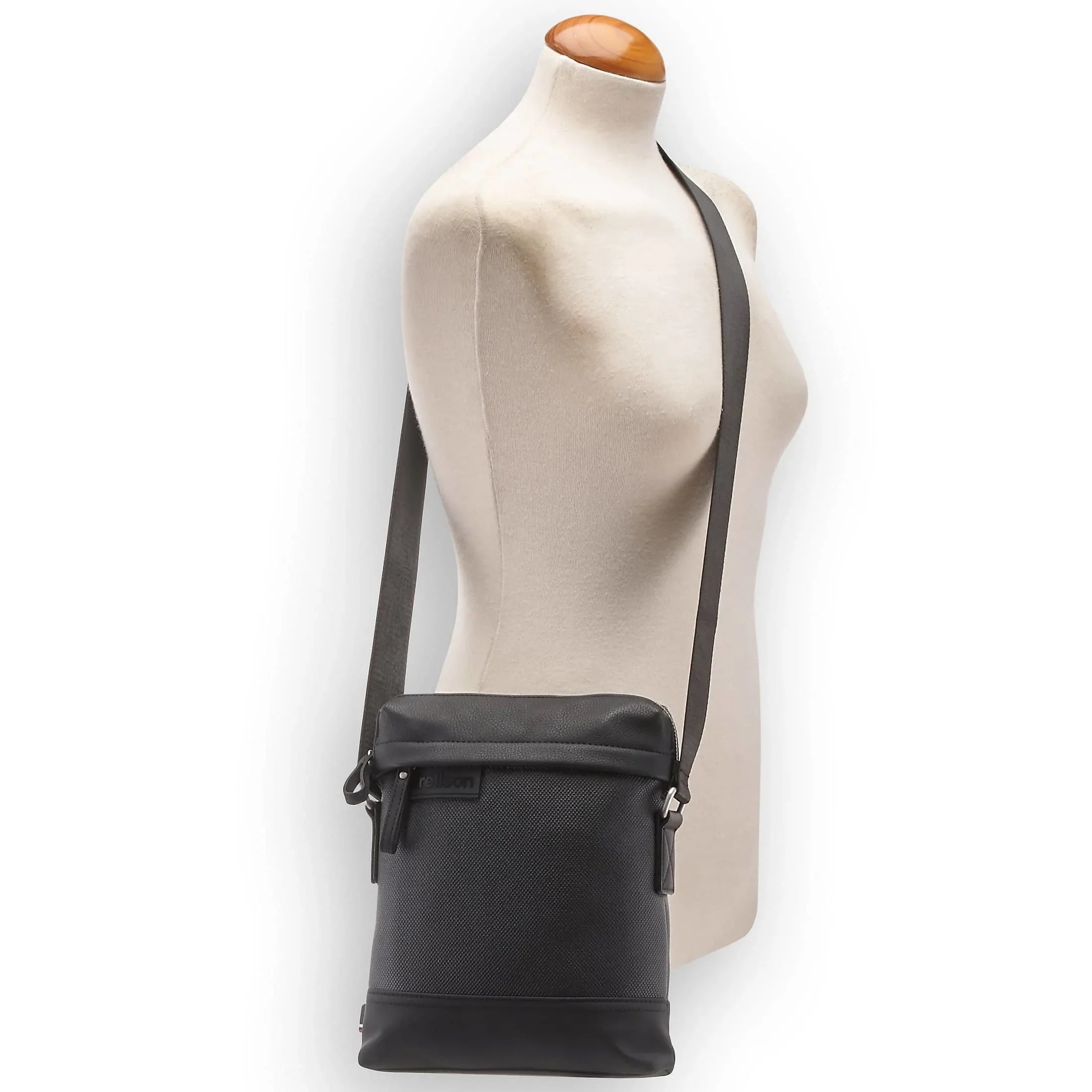Strellson Royal Oak shoulder bag XSVZ 24 cm - black