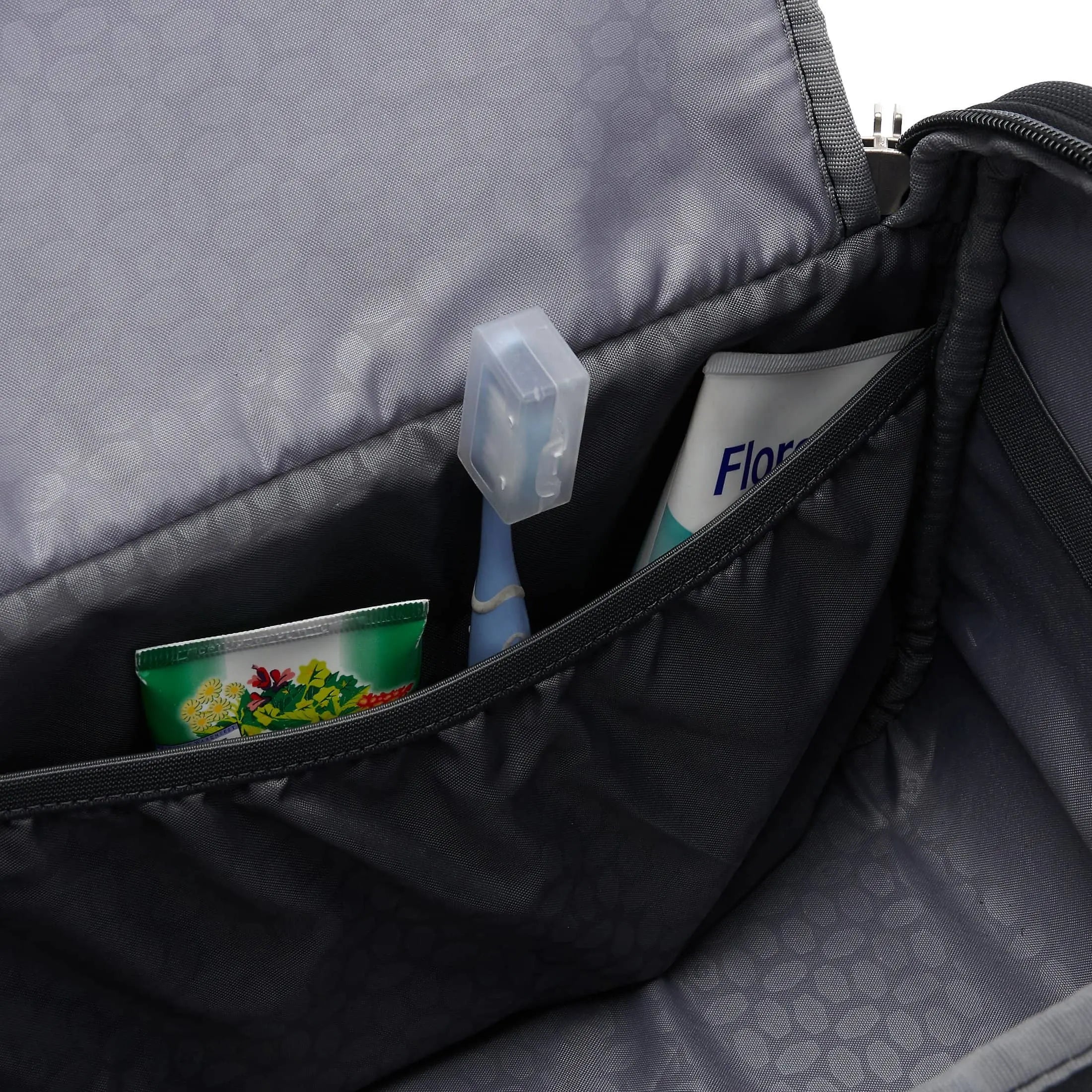 Samsonite spark sng duffle deals