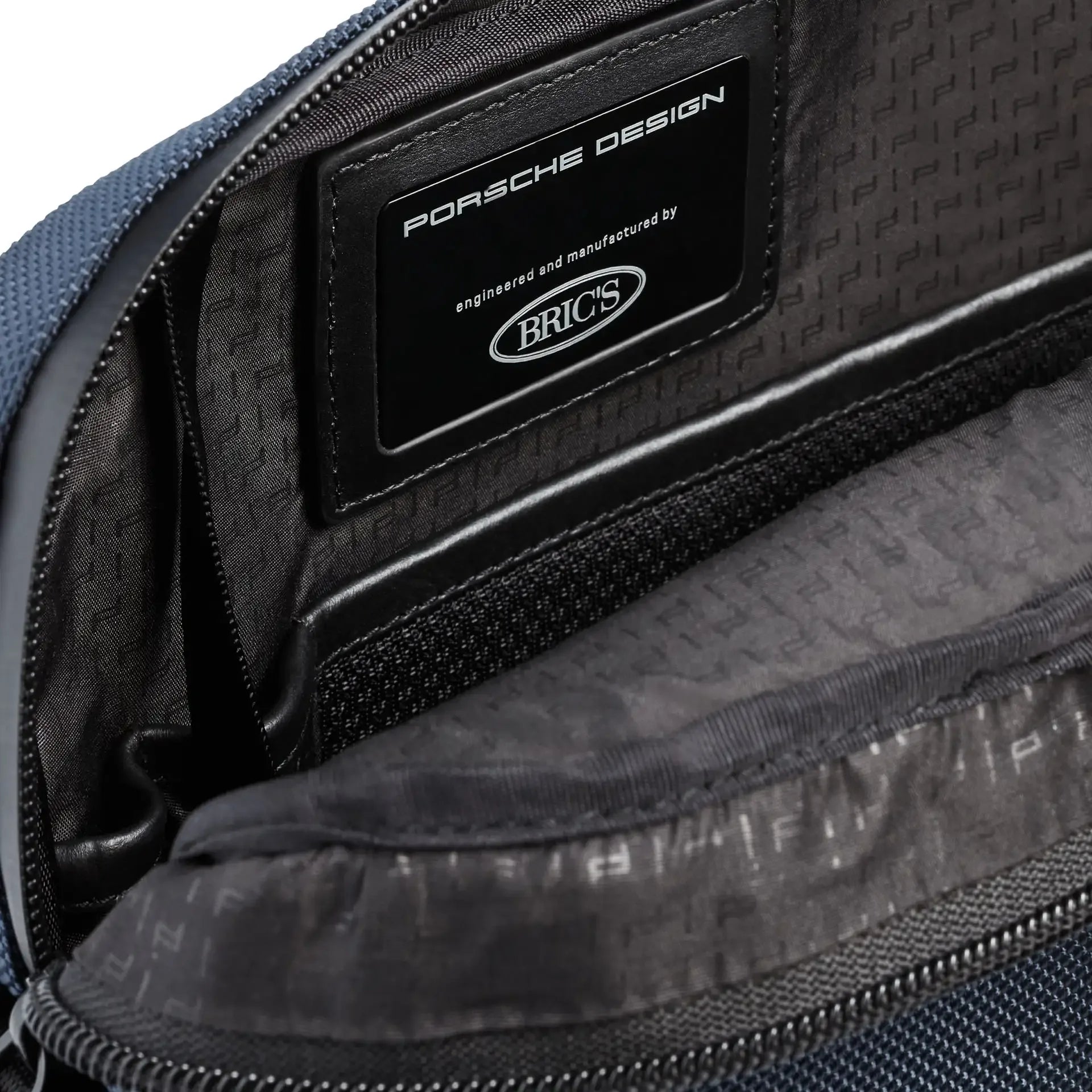 Porsche Design Roadster Pro Shoulderbag XS 25 cm - Black